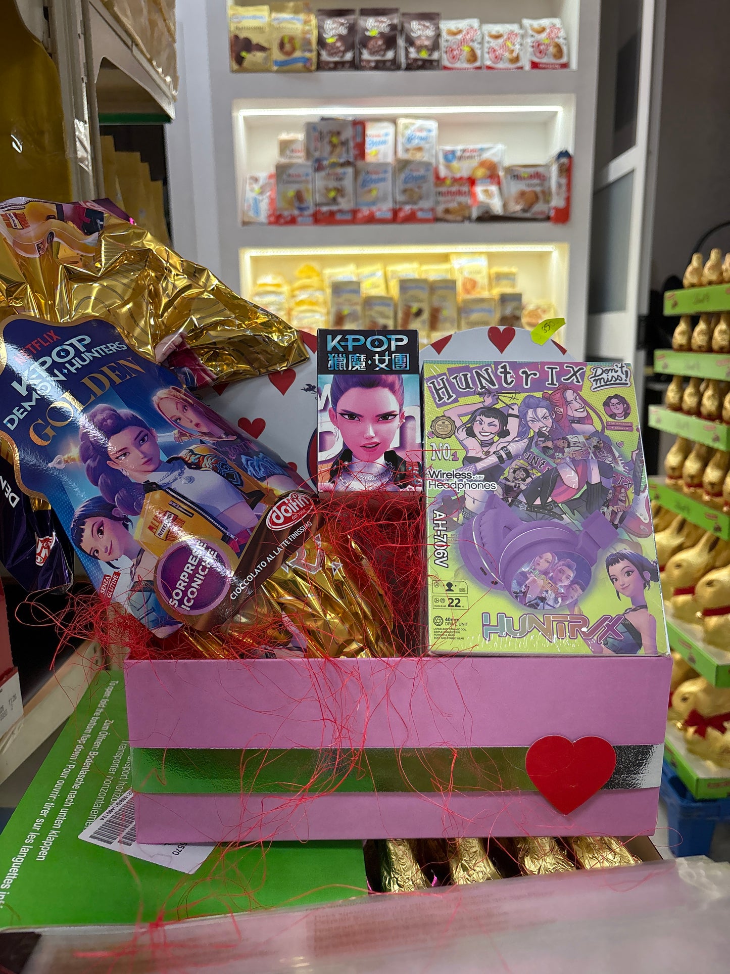 Box k-pop uovo + cuffie 🎧 + portachiavi a sorpresa